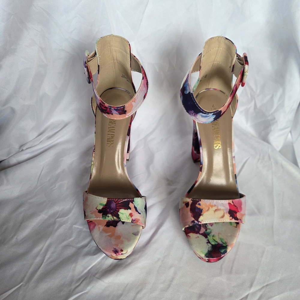 Women's Floral Platform Heels - Picture 6 of 16